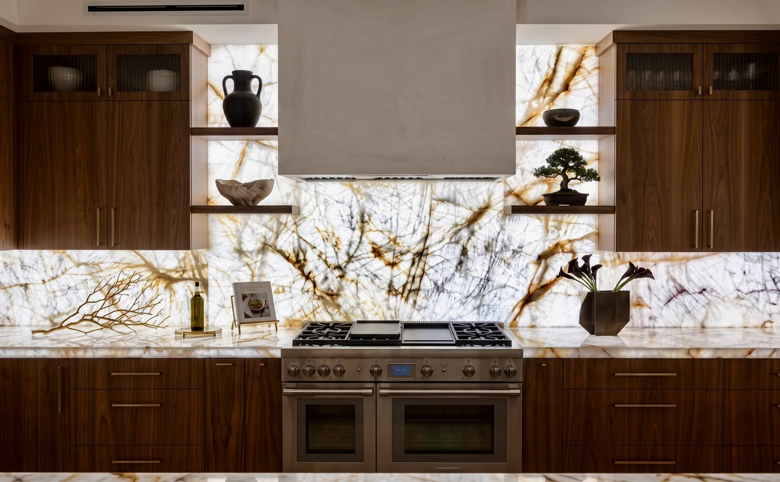 Backlit Stone Feature – Specialty Quartzite Installation, Los Angeles CA